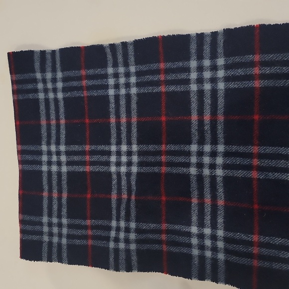 Authentic Burberry lambswool scarf. - Picture 6 of 6